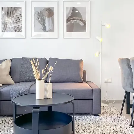 아파트 Phaedrus Living Limnaria Luxury Flat Vine 121 *