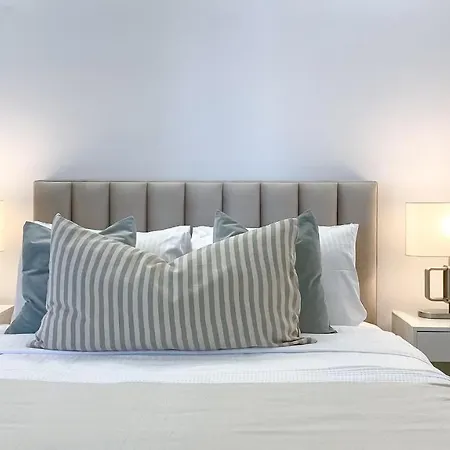 아파트 Phaedrus Living Limnaria Luxury Flat Vine 121 파포스