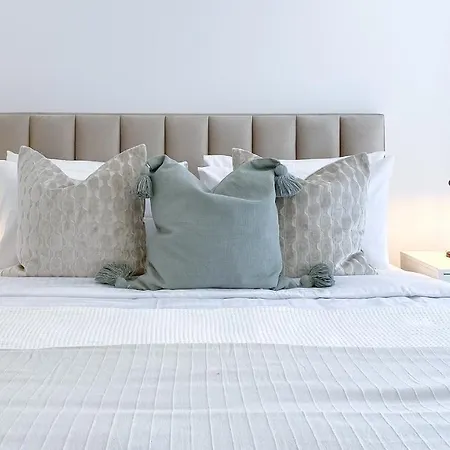 Phaedrus Living Limnaria Luxury Flat Vine 121 Paphos