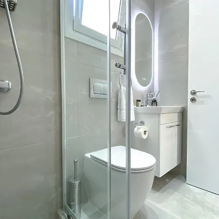 Phaedrus Living Limnaria Luxury Flat Vine 121 Paphos