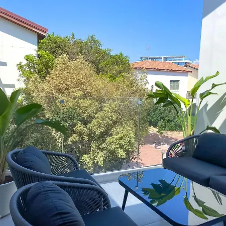 Phaedrus Living Limnaria Luxury Flat Vine 121